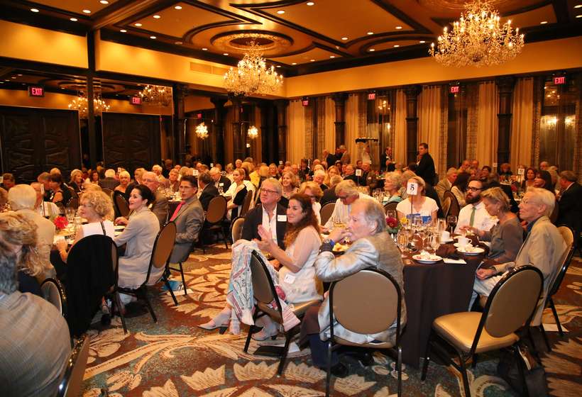 Live auction during the Fourth Biennial Gala in 2015.