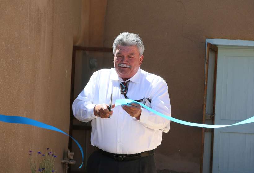 Taos Mayor Dan Barrone officially opens the renovated studio and permanent exhibition.